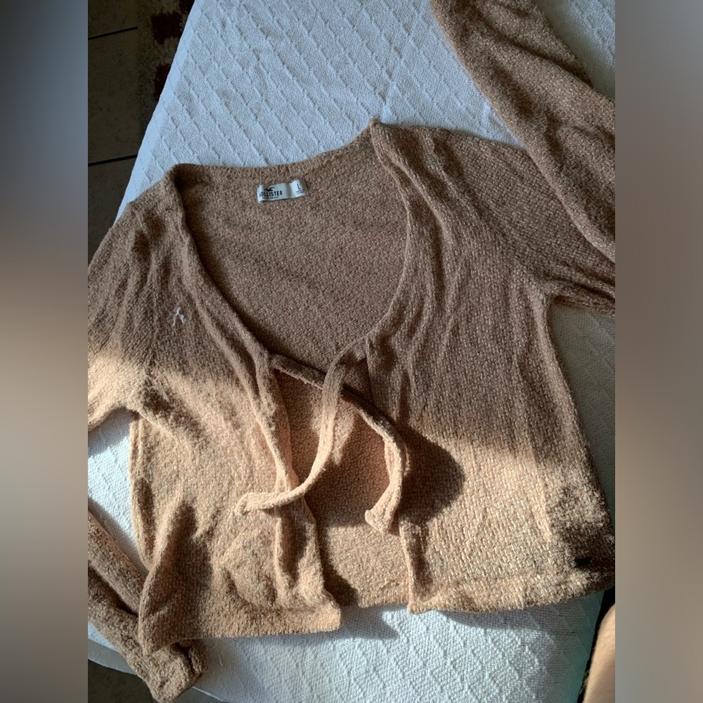 Hollister cardigan